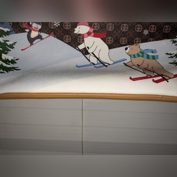 Giani Bernini Holiday Tote Purse Bears Sling GUC - Picture 4 of 16